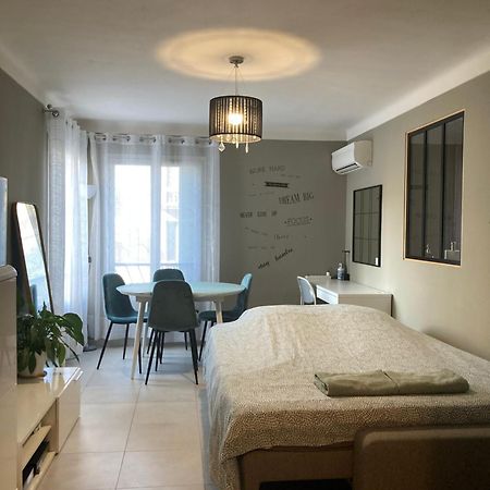Apartmán Nice West Cosy Flat Balcony, Near Airport, Train, Beach, Public Transport, Supermarket, Comfortable And Well Equipped Exteriér fotografie