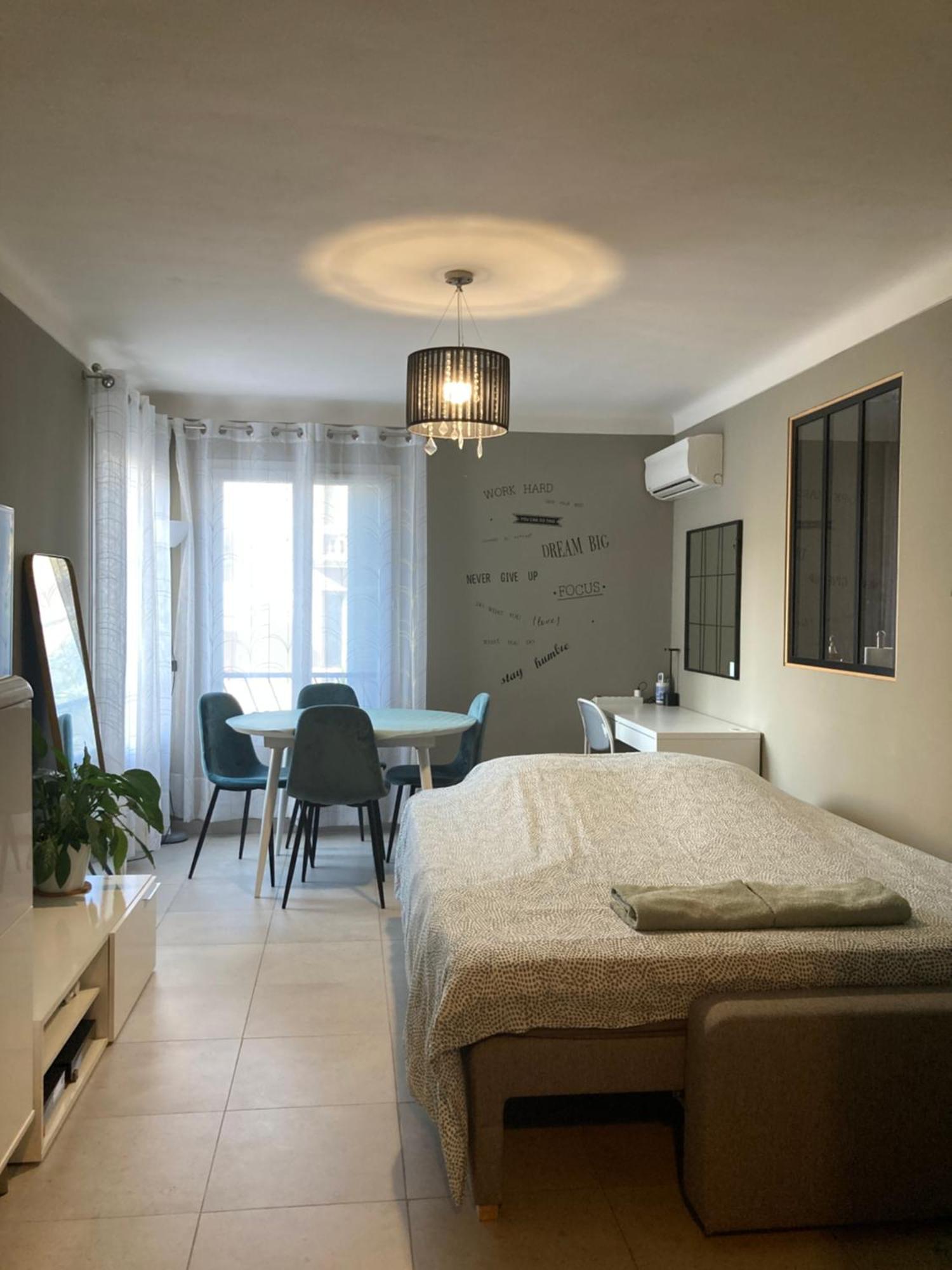 Apartmán Nice West Cosy Flat Balcony, Near Airport, Train, Beach, Public Transport, Supermarket, Comfortable And Well Equipped Exteriér fotografie